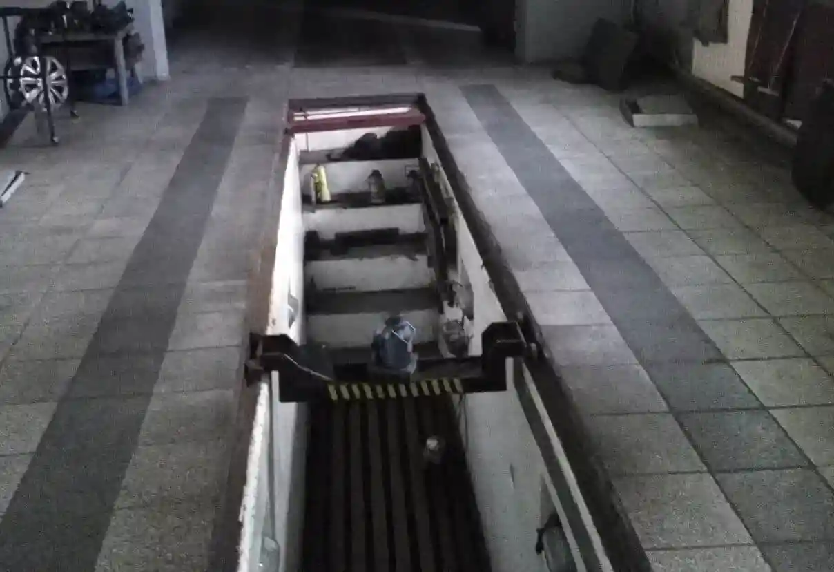 Stanowisko do pracy w warsztacie samochodowym